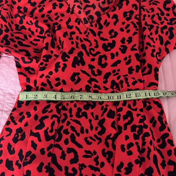 Who What Wear red and black flutter sleeve tie waist midi dress EUC runs large - Picture 7 of 9